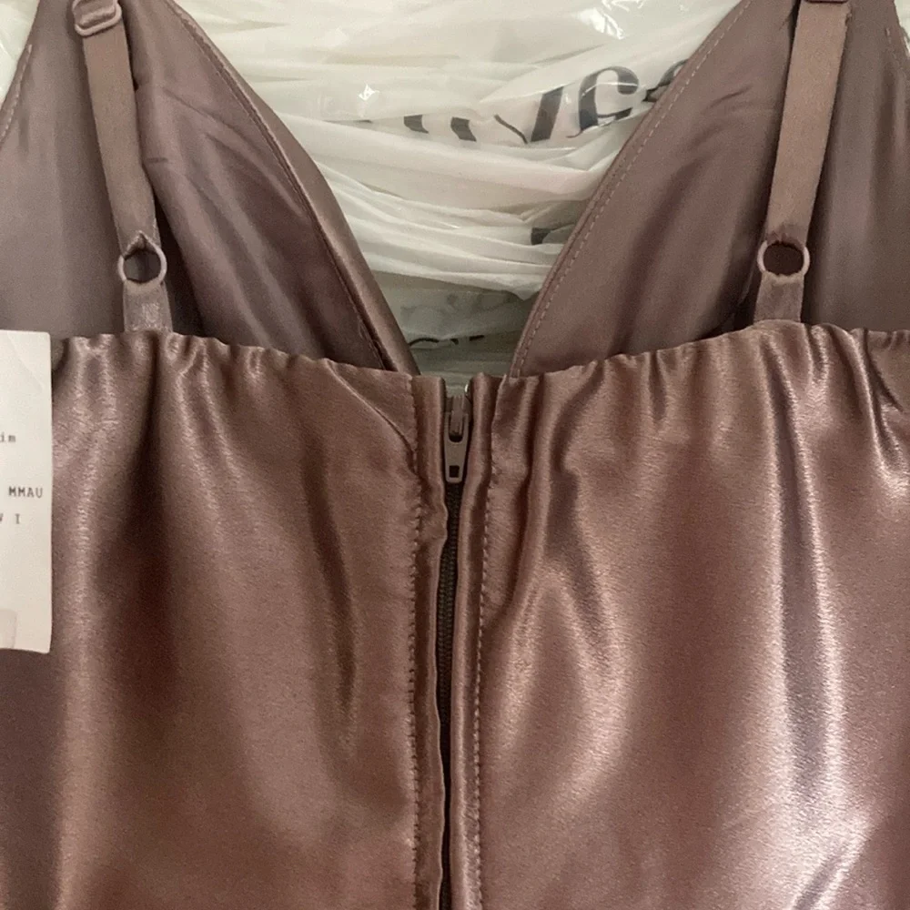 Mauve V-Neck Satin Aline Prom Dress with Slit and Pockets - Picture 5 of 7